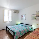 Lignano Luxury Villa***** فيلة